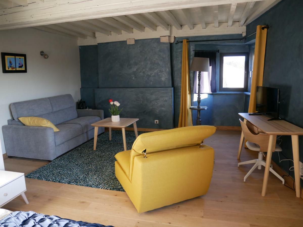 La Maison Forte - Chambres Et Table D'Hotes Millery  المظهر الخارجي الصورة